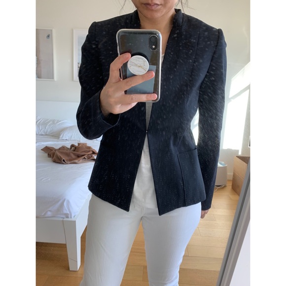 Elie Tahari Jackets & Blazers - 🌟SALE🌟Elie Tahari Black Blazer sz S